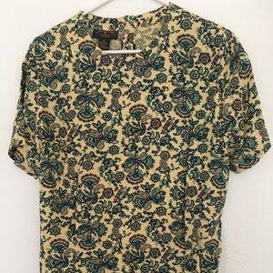 Paisley patterned silky soft top.